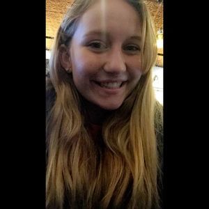 Meet your Posher, April